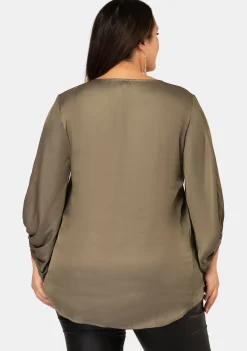 Bed Of Roses Blouse