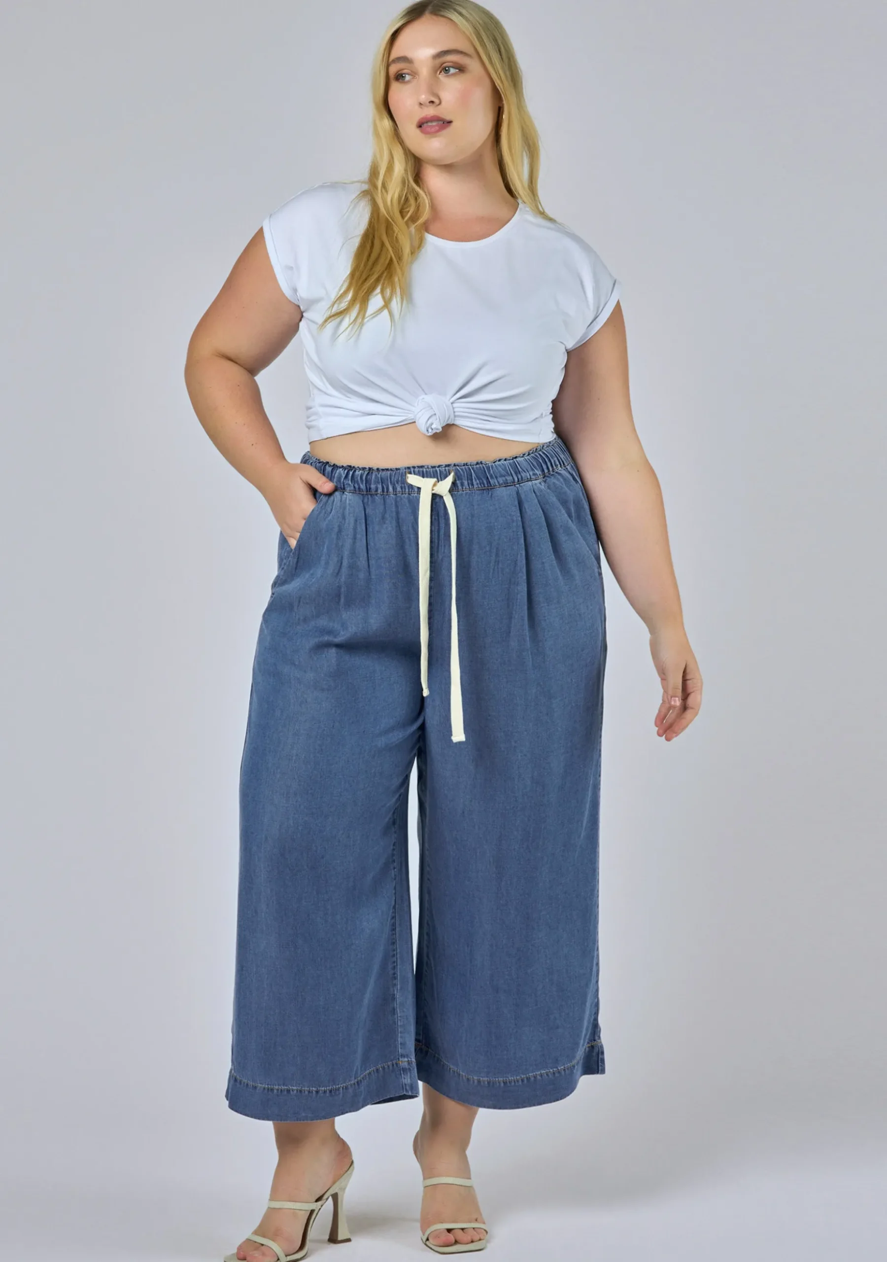 Cleo Chambray Crop Pant