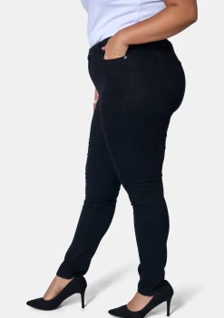 Kylie Curve Skinny Jean