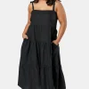 Movin On Up Linen Dress