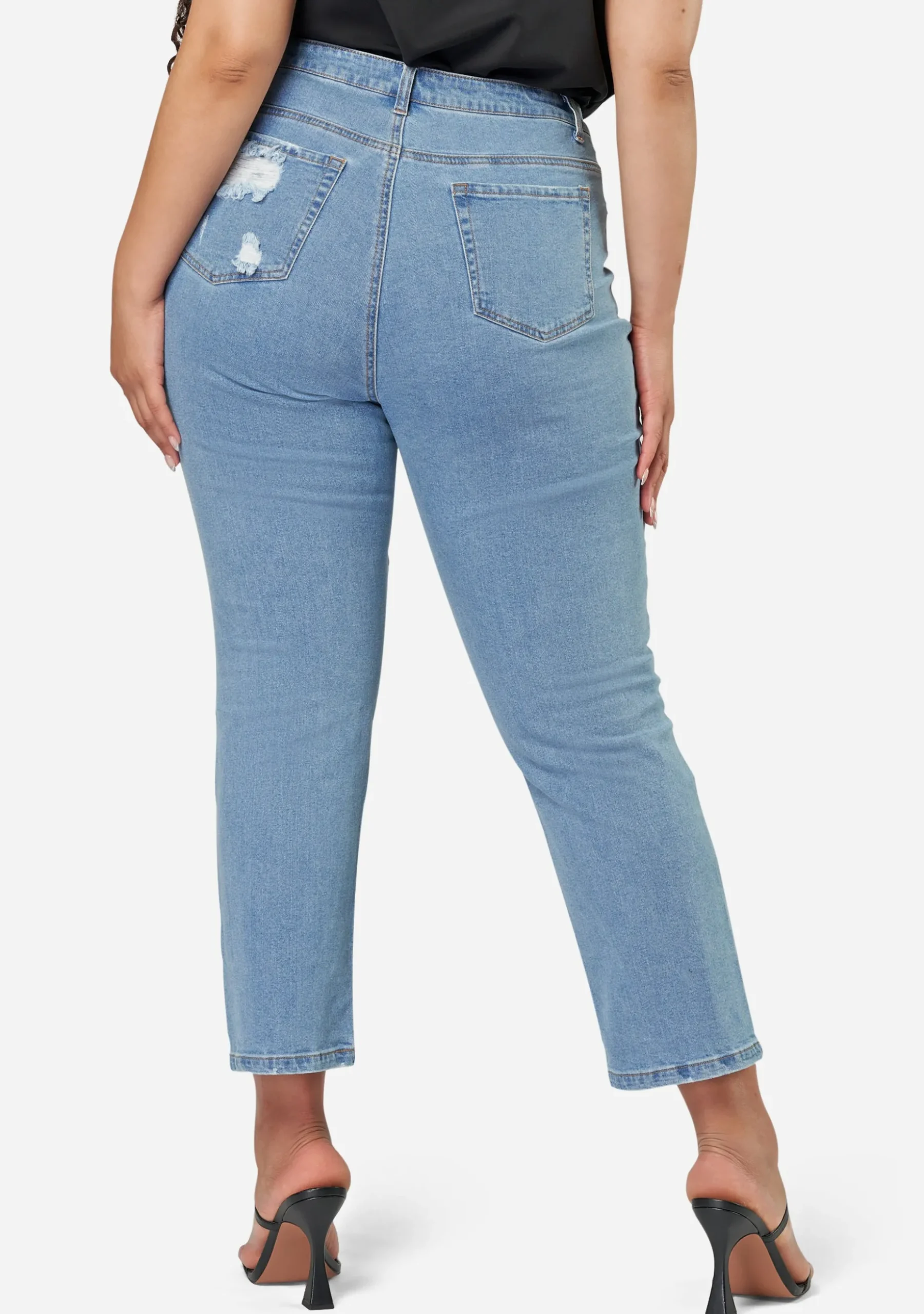 Noa Tapered Jean