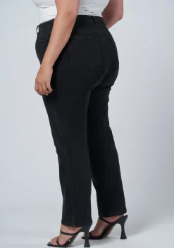Noa Tapered Jean
